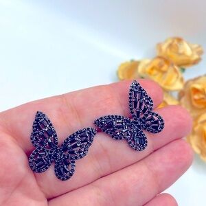 ⭐️FREE⭐️Butterfly Black Earrings